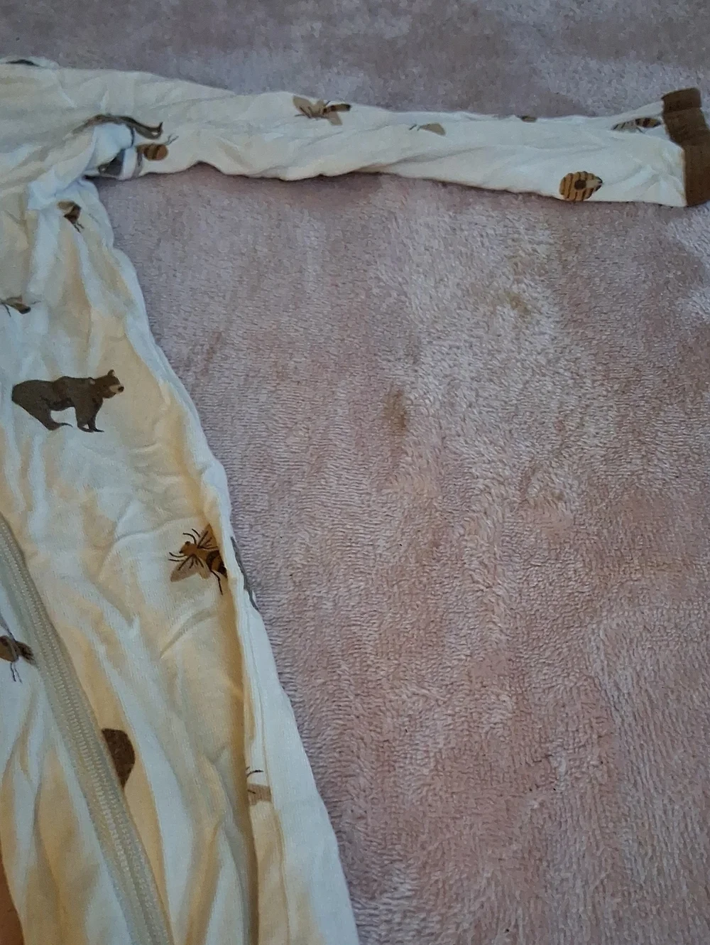 Kyte Baby Brown And Off White Bear And Bees One Piece Sleeper